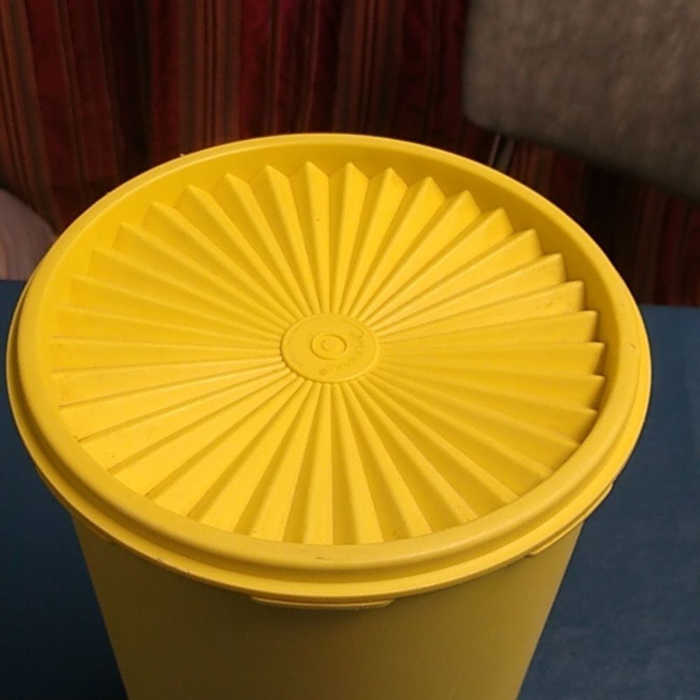 Yellow Food Storage Container - Picture 2 of 6
